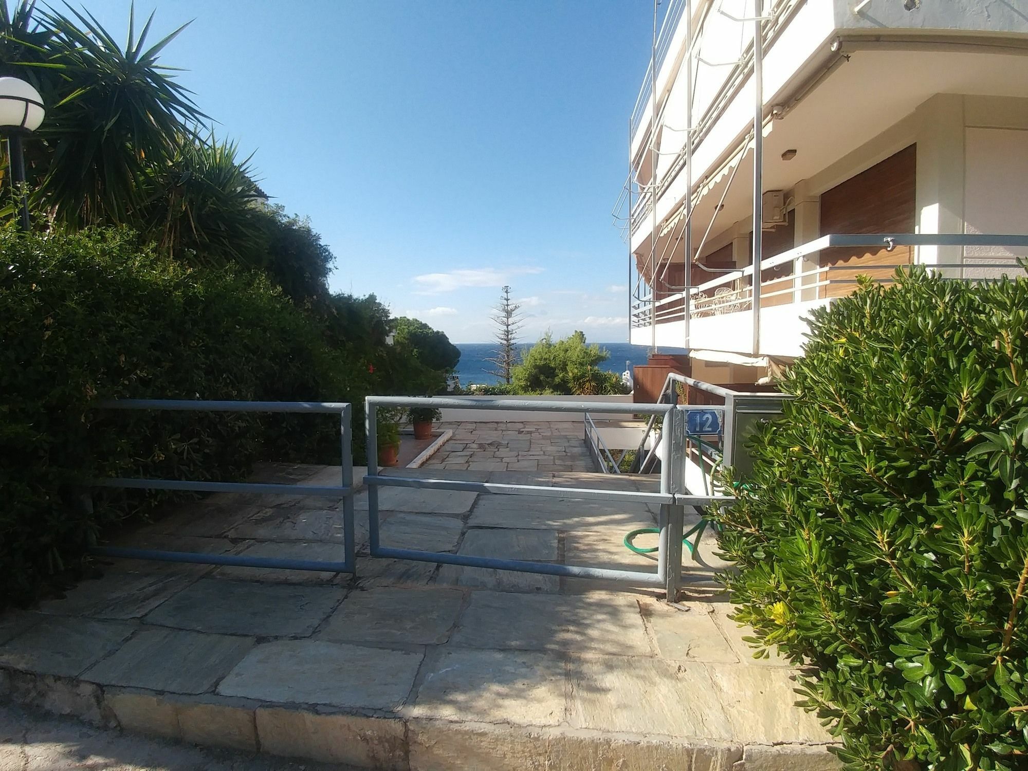 Saronida Summer Studio With Breathtaking View Lagonisi Exterior photo